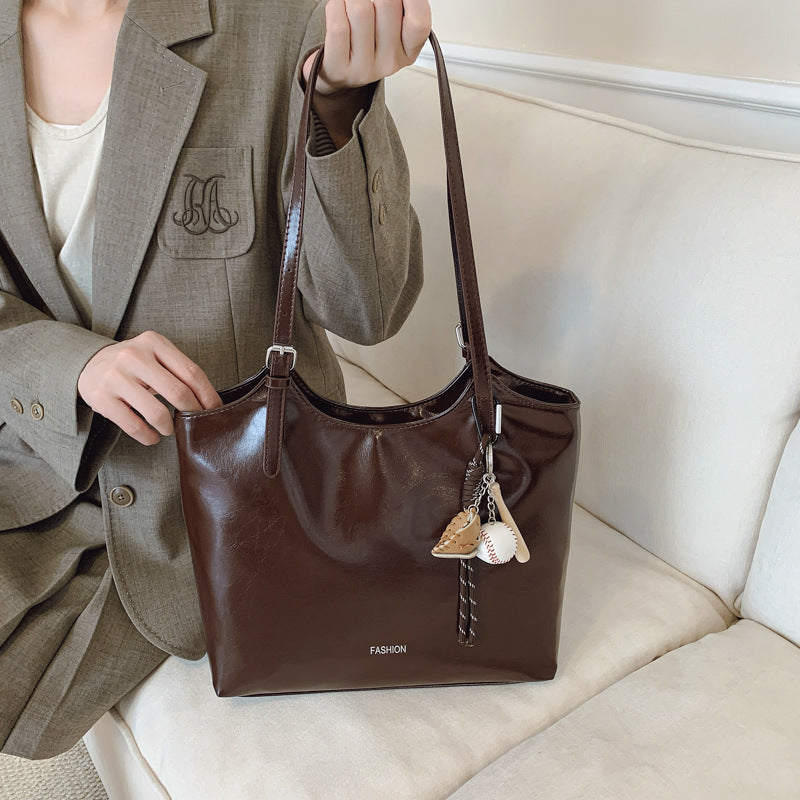 Damen Tote-Tasche mit elegantem, geschwungenem Design und praktischen Tragegriffen Nord Taschen
