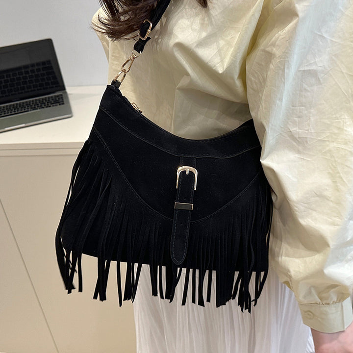 Damen Hobo-Tasche mit modischem Fransen-Design und verstellbarem Schulterriemen Nord Taschen