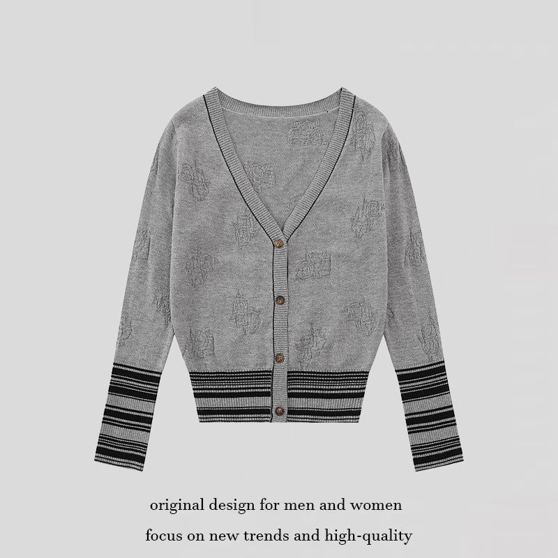 Damen Strickjacke mit V‑Ausschnitt, feinem Jacquardmuster und kontrastierenden Bündchen Nord Taschen