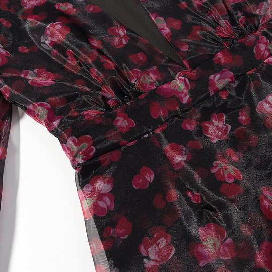 Damen Romantisches Chiffon‑Minikleid mit tiefem V‑Ausschnitt, Volantstufen und Trompetenärmeln Nord Taschen