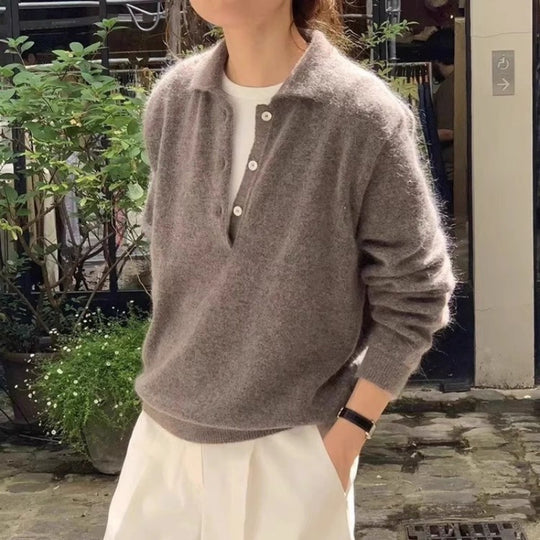 Damen Weicher Kapuzenpullover im Mohair‑Look mit tiefem V‑Ausschnitt und halber Knopfleiste Nord Taschen