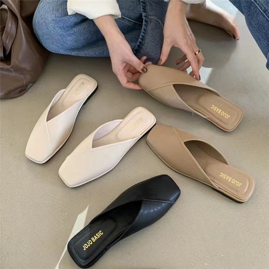 Damen Slip-On Pantoletten mit kunstlederner Oberfläche und bequemem Fußbett