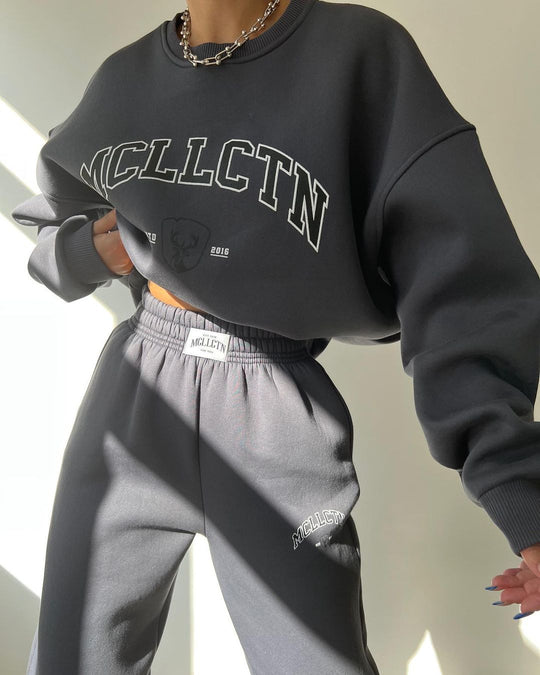 Damen Oversized College-Sweatshirt und High-Waist-Jogger-Set aus French-Terry Nord Taschen