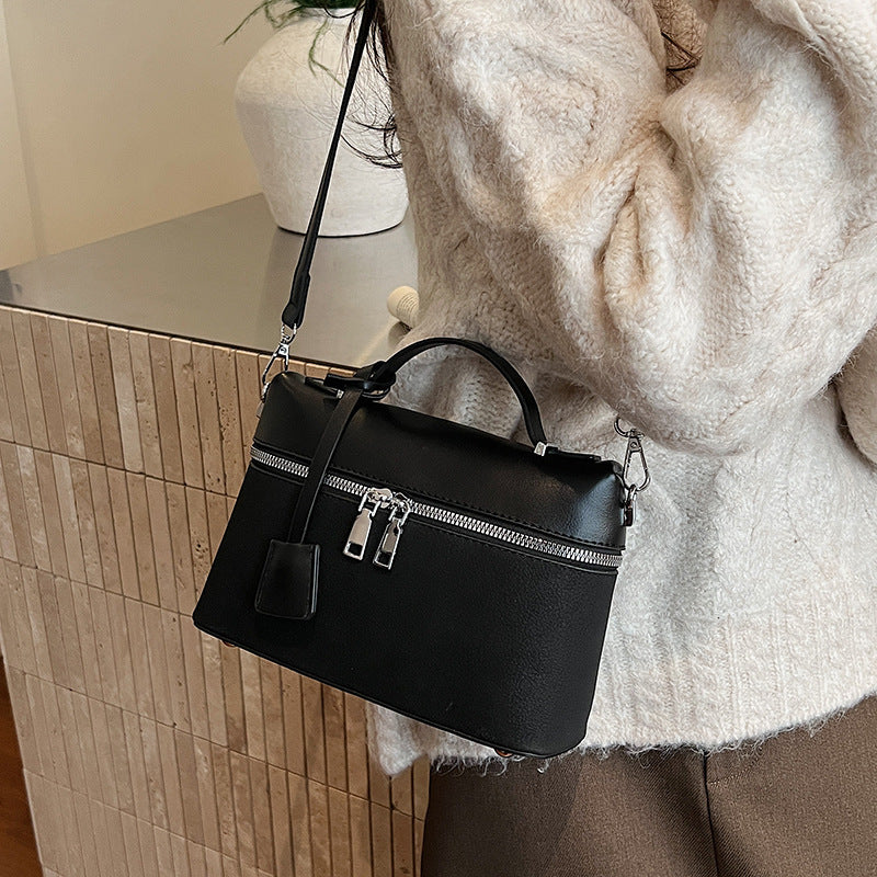 Damen Mini-Umhängetasche mit praktischen Fächern Nord Taschen