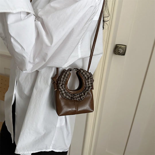 Damen Designer Tasche mit rüschenverziertem Griff Nord Taschen