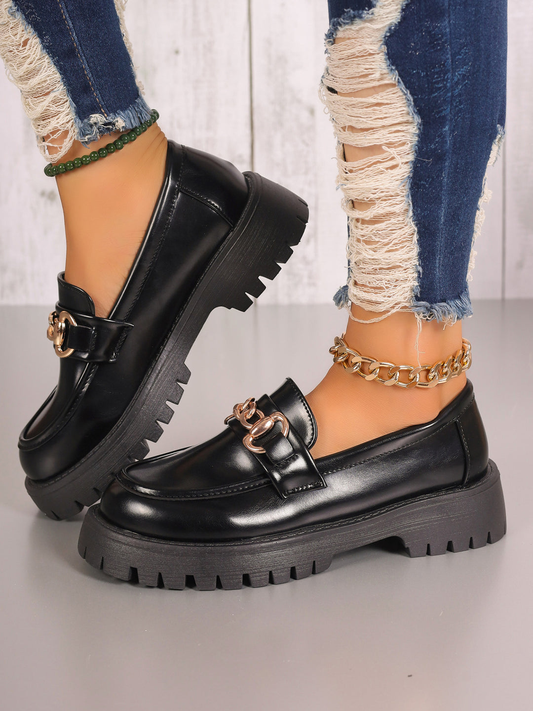 Damen Chunky Plateau-Loafer mit Metallkettendetail und profilierter Gummisohle Nord Taschen