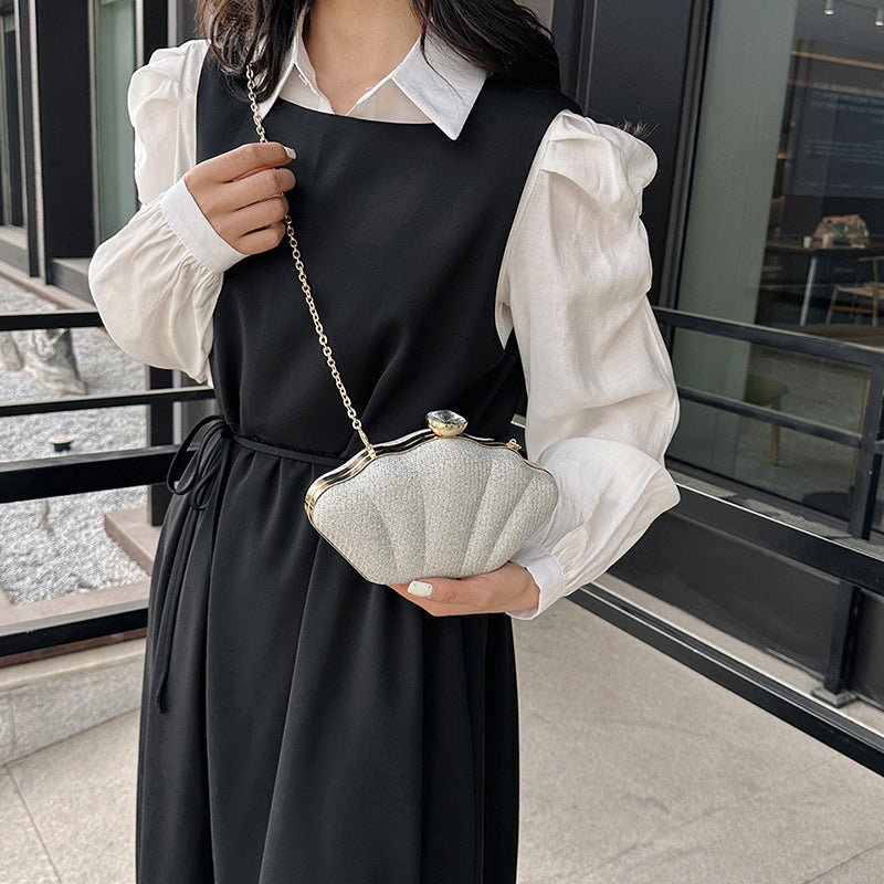 Damen elegante Clutch mit funkelndem Kettenhenkel Nord Taschen