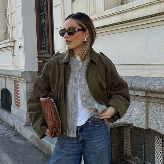 Damen Oversize-Suedejacke mit Schulterklappen, verdeckter Knopfleiste und elastischem Saum Nord Taschen