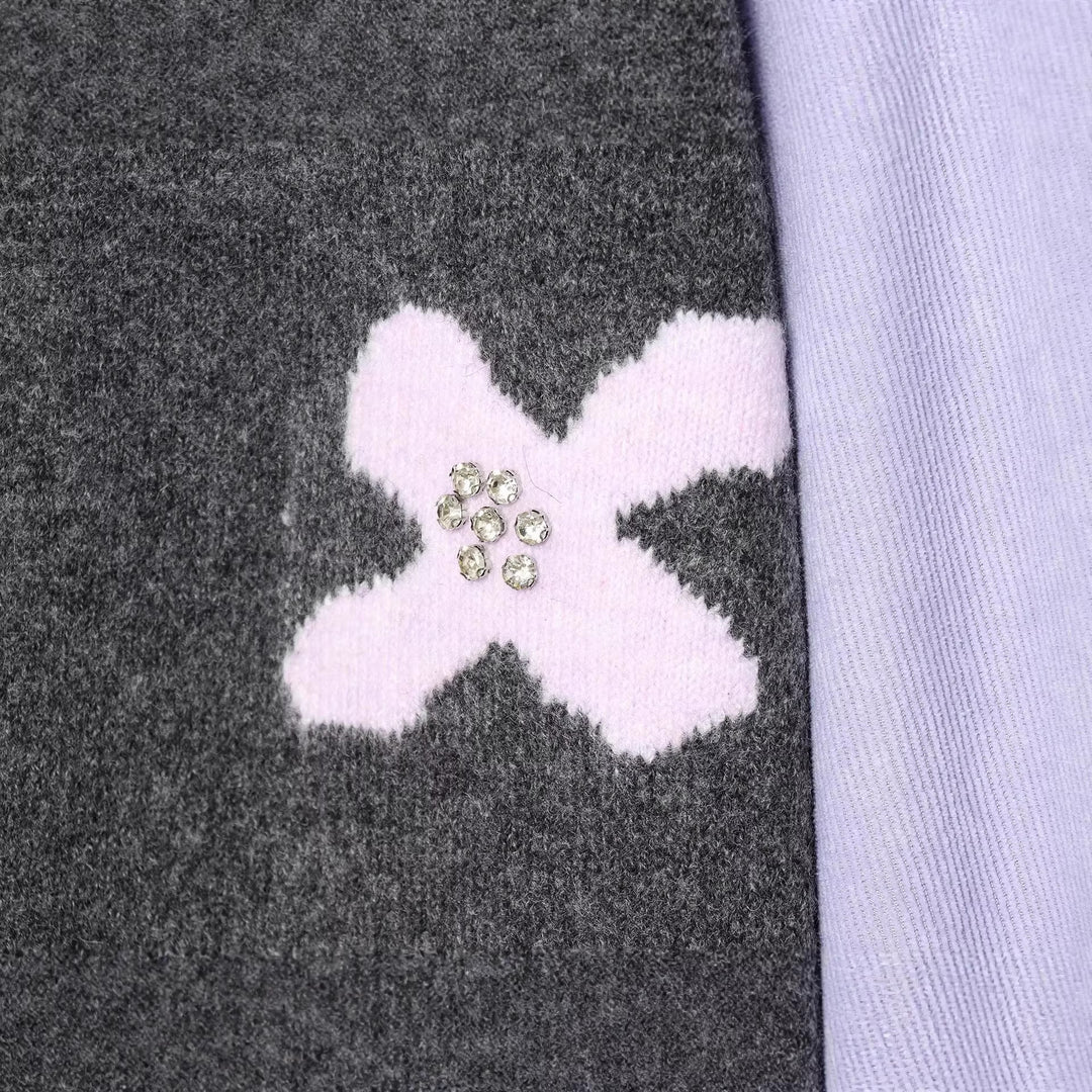 Damen Strickcardigan mit Zierblüten‑Applikation und kontrastärmeln Nord Taschen