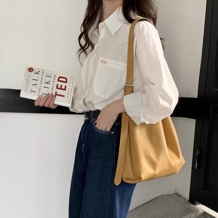 Damen Hobo Tasche mit praktischem Innenlayout und abnehmbarem Kosmetiktäschchen Nord Taschen