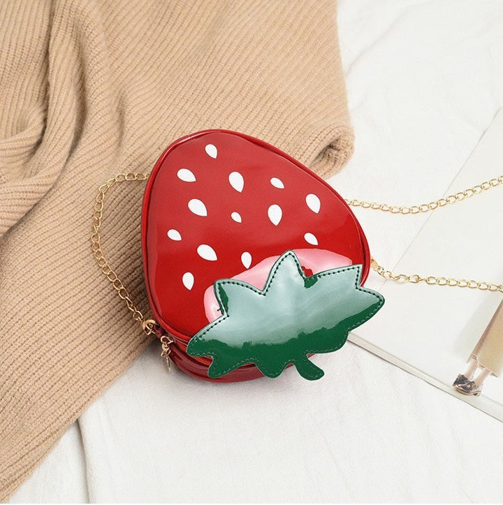 Damen Clutch im fruchtigen Erdbeerdesign Nord Taschen