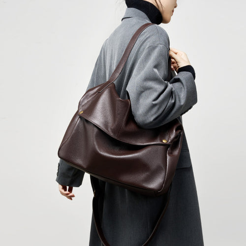 Damen Umhängetasche mit elegantem Falten-Design und praktischen Innentaschen Nord Taschen