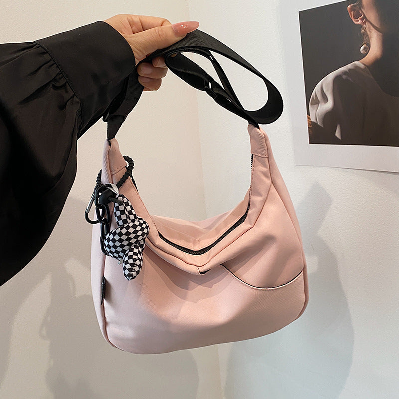 Damen praktische Umhängetasche im minimalistischen Design Nord Taschen