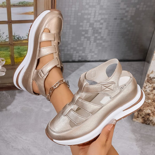 Damen  sportliche Plateaupantoletten mit verstellbarem Klettverschluss, atmungsaktiven Cut-Outs und dämpfender EVA-Laufsohle Nord Taschen