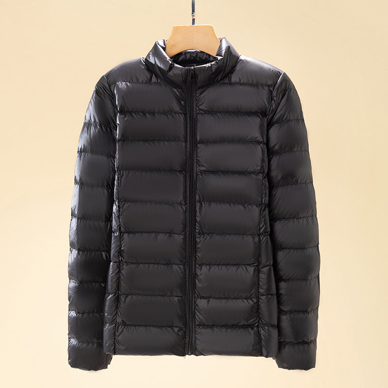 Damen ultraleichte gesteppte Daunenjacke mit Stehkragen und Reißverschluss Nord Taschen
