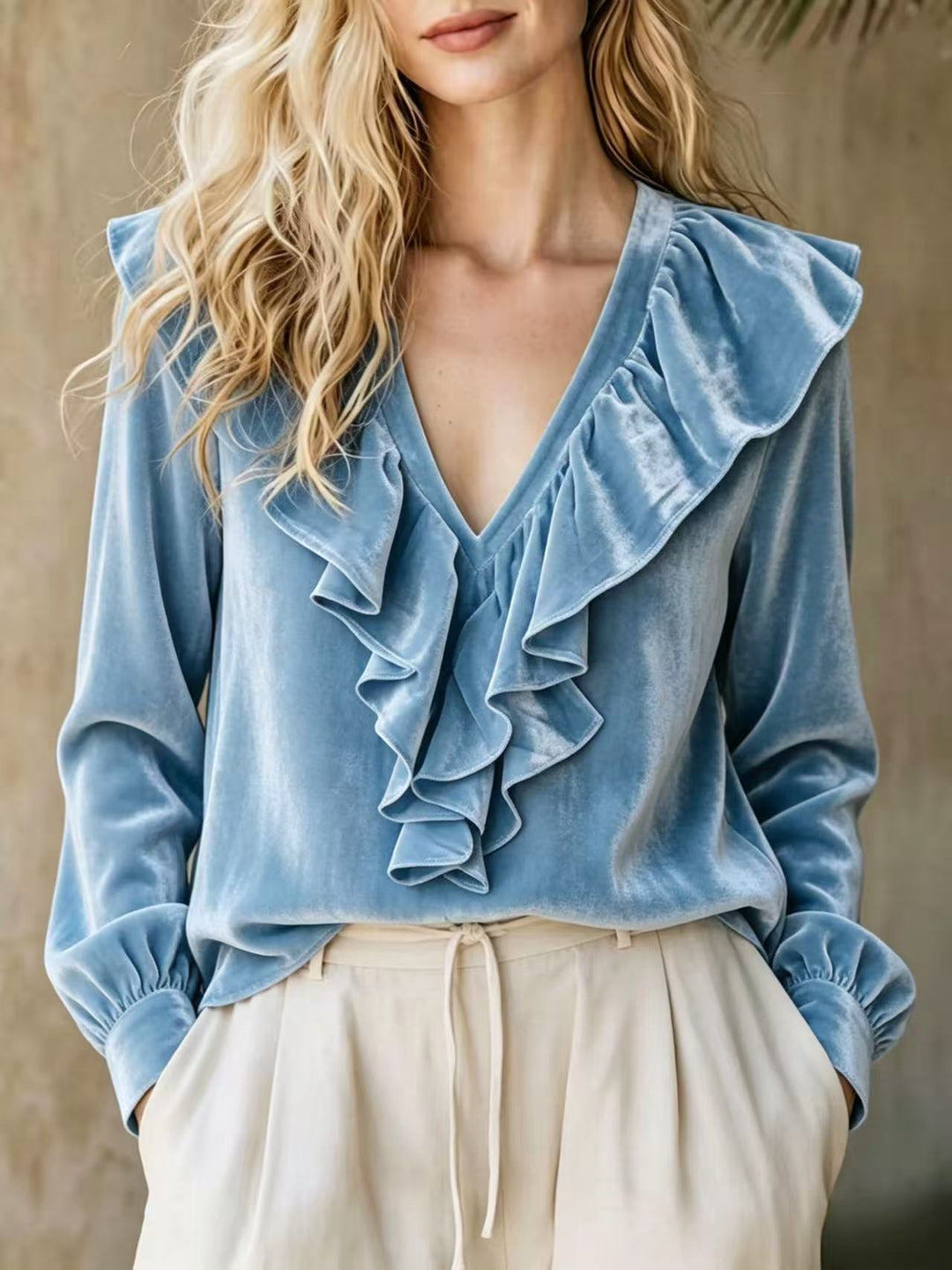 Damen Rüschige V-Ausschnitt-Bluse aus Chiffon mit Volantkragen und elastischen Manschetten Nord Taschen