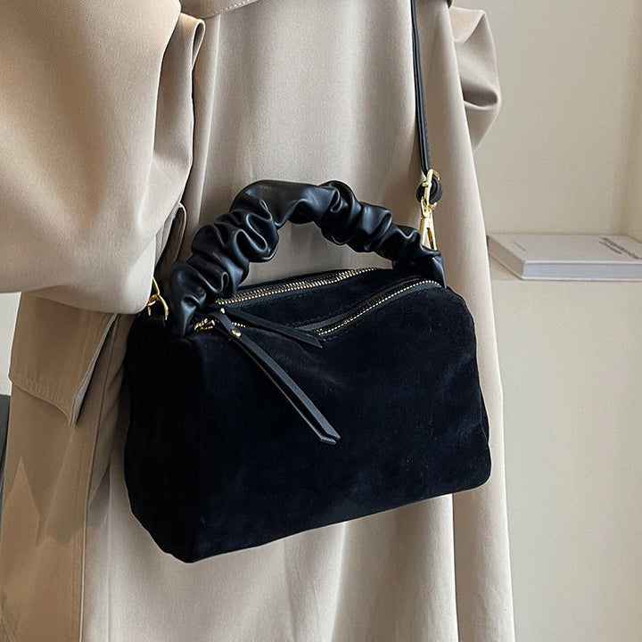 Damen praktische Abendtasche mit luxuriösem, strukturiertem Veloursleder und elegantem Tragegriff Nord Taschen