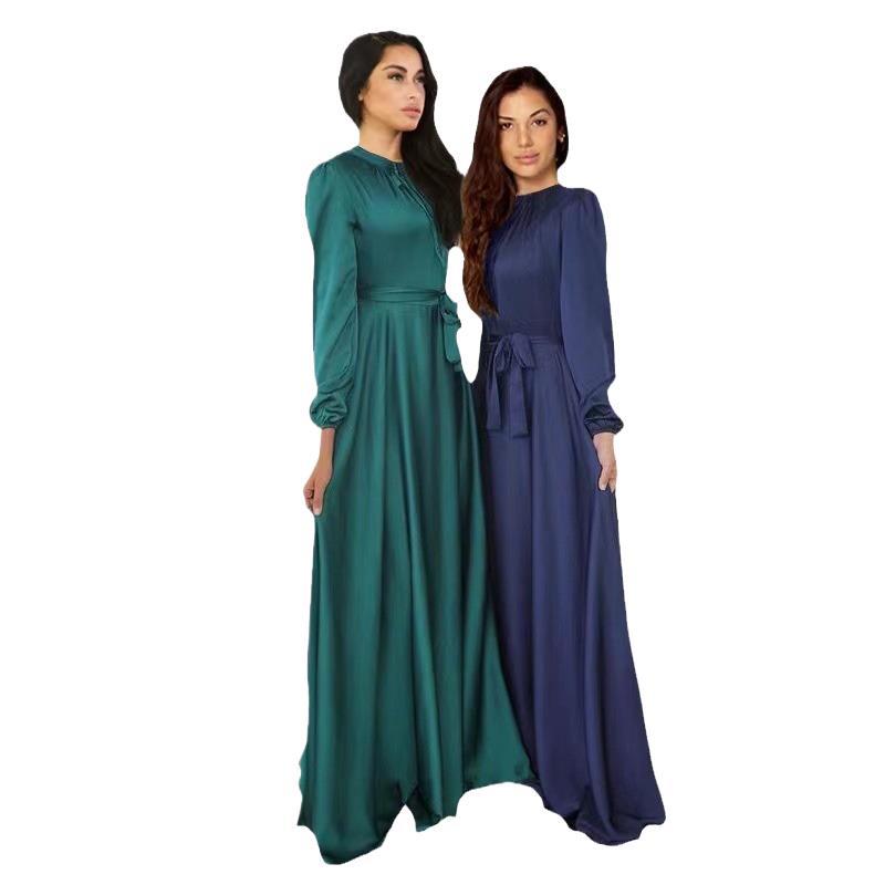 Damen Maxikleid aus fließendem Satin mit Stehkragen und Bindegürtel Nord Taschen