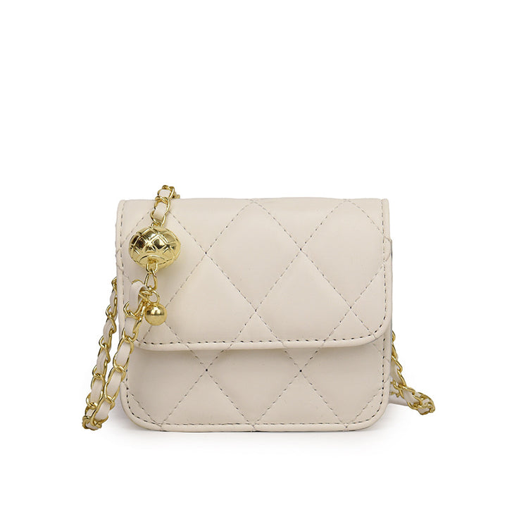 Damen Mini-Umhängetasche mit glänzender Kette und charmantem Anhänger Nord Taschen