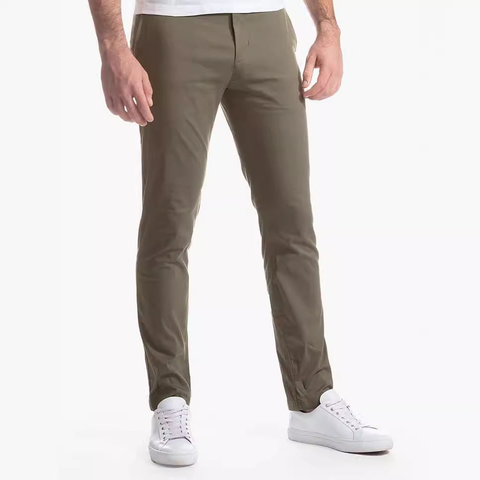 Herren Enganliegende Stretch-Chinohose mit tapered Bein und elastischem Saum Nord Taschen