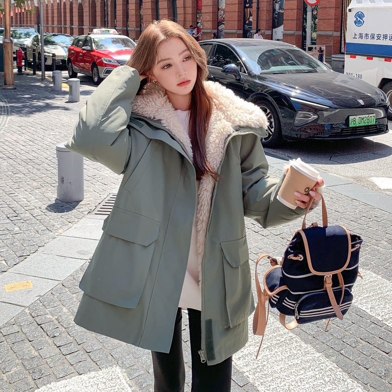 Damen nan urbaner Kurzparka mit Teddyfutter, großzügigen Pattentaschen und verdecktem Zwei-Wege-Reißverschluss Nord Taschen