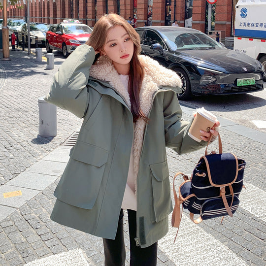 Damen nan urbaner Kurzparka mit Teddyfutter, großzügigen Pattentaschen und verdecktem Zwei-Wege-Reißverschluss Nord Taschen