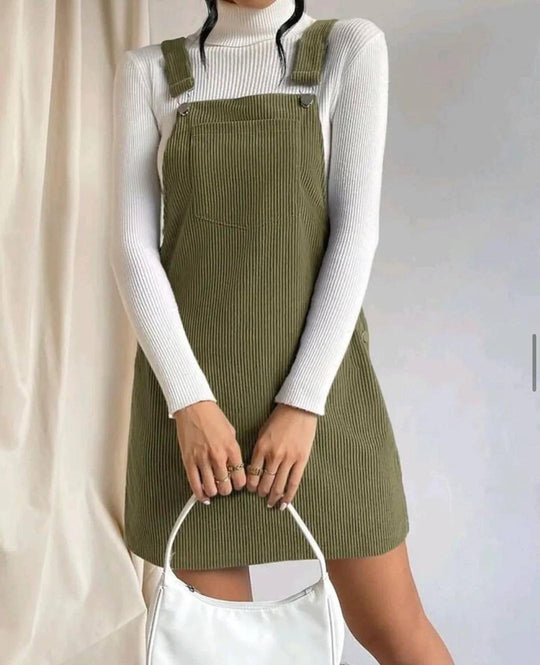 Damen Cord-Latzkleid mit verstellbaren Trägern, Seitlicher Druckknopfleiste und feinem Ripp-Effekt Nord Taschen