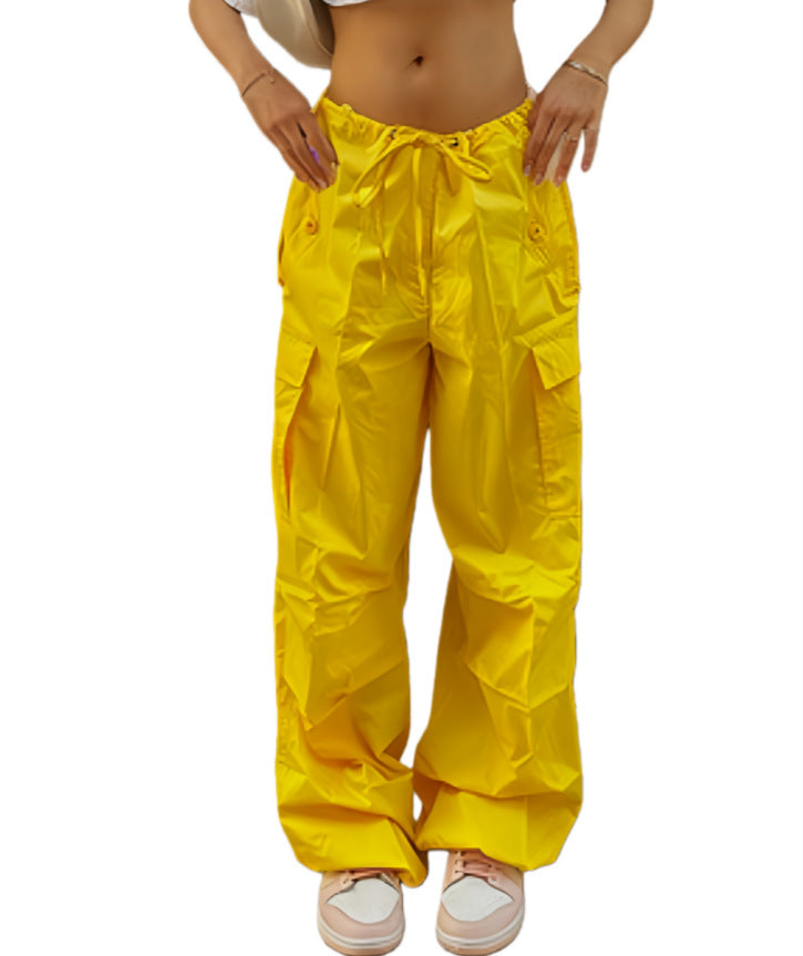 Damen Weite Cargo-Hose aus leichtem Funktionsstoff mit Tunnelzug und Pattentaschen Nord Taschen