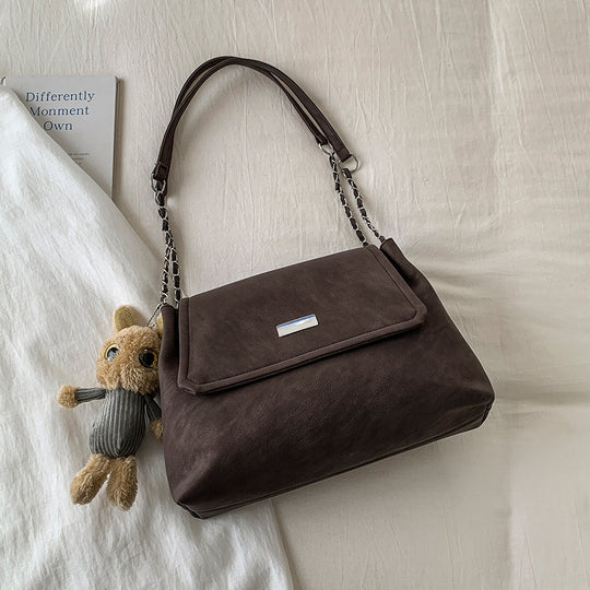 Damen Umhängetasche aus luxuriösem Kunstleder mit eleganter Kettenverzierung Nord Taschen