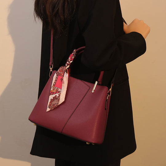 Damen Handtasche mit abnehmbarer Seidenschleife Nord Taschen