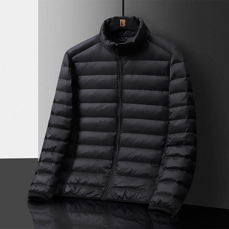 Herren Ultraleichte gesteppte Daunenimitat‑Steppjacke mit Stehkragen und Packfunktion Nord Taschen