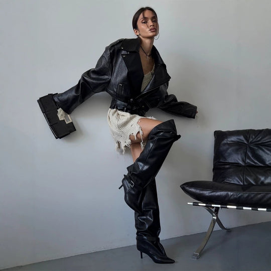 Damen Oversize-Bikerjacke aus veganem Lederimitat mit Taillengürtel & Schulterklappen Nord Taschen