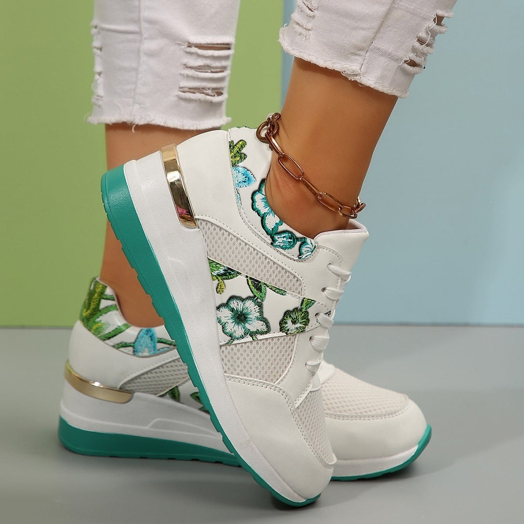 Damen Sneakers mit floralen Applikationen und dämpfender Sohle Nord Taschen