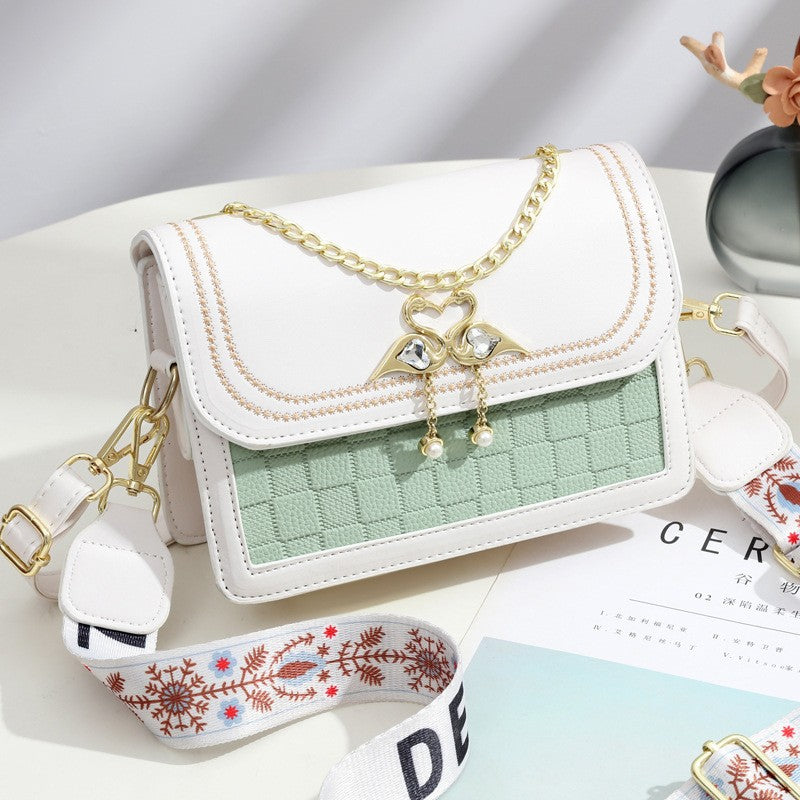 Damen modische Umhängetasche mit strukturiertem Design und außergewöhnlichen Details Nord Taschen