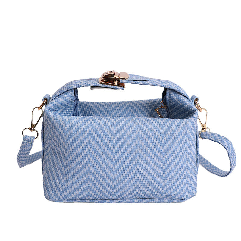 Damen Umhängetasche mit elegantem Design und goldenen Verschlüssen Nord Taschen