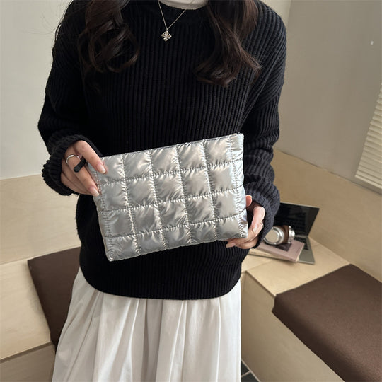 Damen elegante Clutch im modernen Steppmuster Nord Taschen