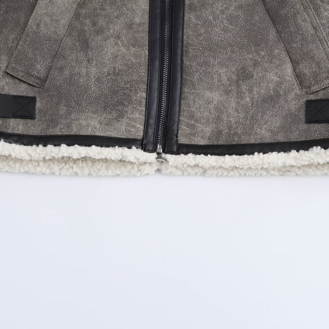 Damen Oversized Fliegerjacke mit Teddyfutter, Kunstlederbesatz und Schnallen Nord Taschen