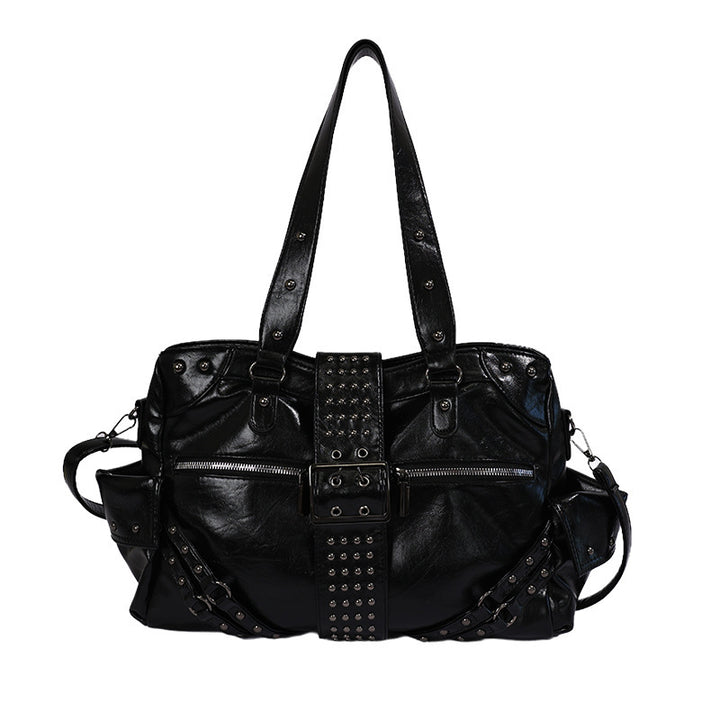 Damen Schultertasche im angesagten Rock-Stil mit dekorativen Nieten Nord Taschen