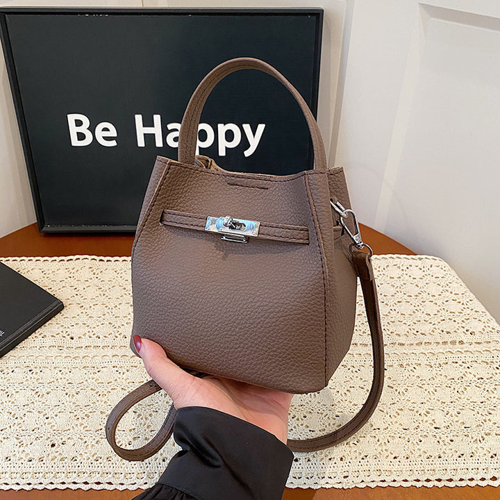 Damen modische Handtasche mit tierischem Anhänger Nord Taschen