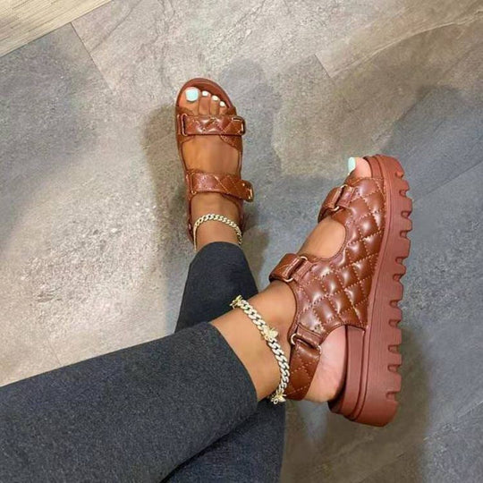Damen Trendige Sandalen im modernen Design