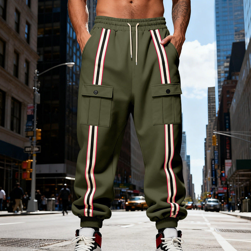 Herren Cargo-Jogginghose im Urban-Streetwear-Look mit Kontraststreifen und Klappentaschen Nord Taschen