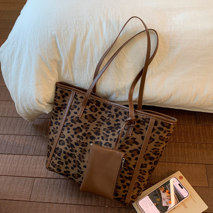 Damen stilvolle Shopper-Tasche im modernen Animal-Print Nord Taschen