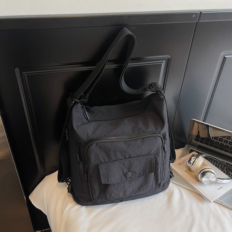 Damen Umhängetasche mit vielseitigen Fächeroptionen und ergonomischem Tragesystem Nord Taschen