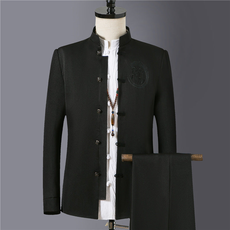 Herren asiatisch inspirierte Mandarinjacke mit Stehkragen, Knotenknopfleiste und tonalem Stick-Emblem Nord Taschen