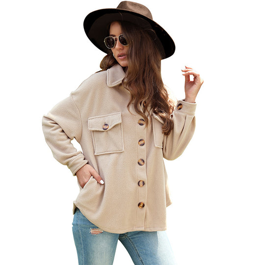 Damen Oversized Teddy-Shacket mit Knopfleiste, aufgesetzten Pattentaschen und weichem Futter Nord Taschen