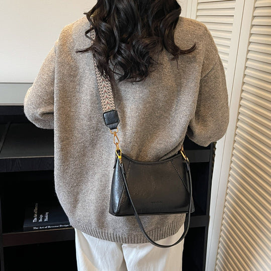 Damen Hobo-Tasche aus strukturiertem Kunstleder mit eleganten Kettenakzenten Nord Taschen