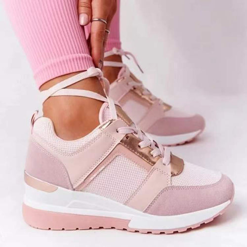 Damen nan Keil-Sneaker mit perforiertem Obermaterial, gepolstertem Komfortkragen und reflektierenden Metalldetails Nord Taschen