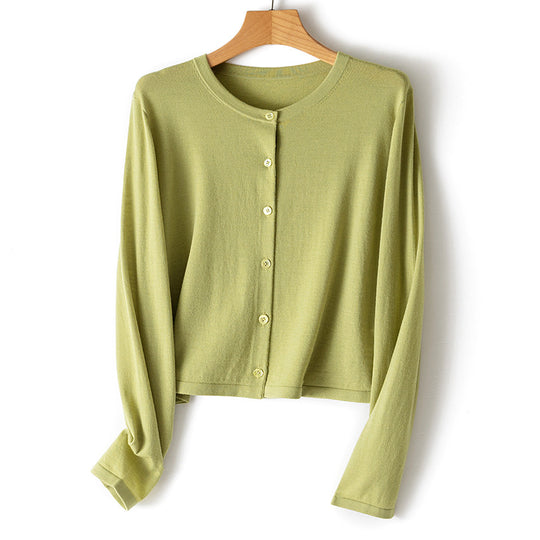 Damen leichte kurz geschnittene Feinstrick-Cardigan mit Rundhalsausschnitt und Knopfleiste Nord Taschen