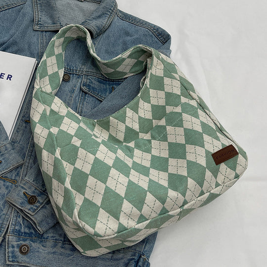 Damen Umhängetasche mit modernem Rautenmuster und praktischen Innenfächern Nord Taschen