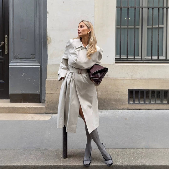 Damen Midilanger Trenchcoat im Cocoon‑Cut mit Bindegürtel und Raglanärmeln Nord Taschen